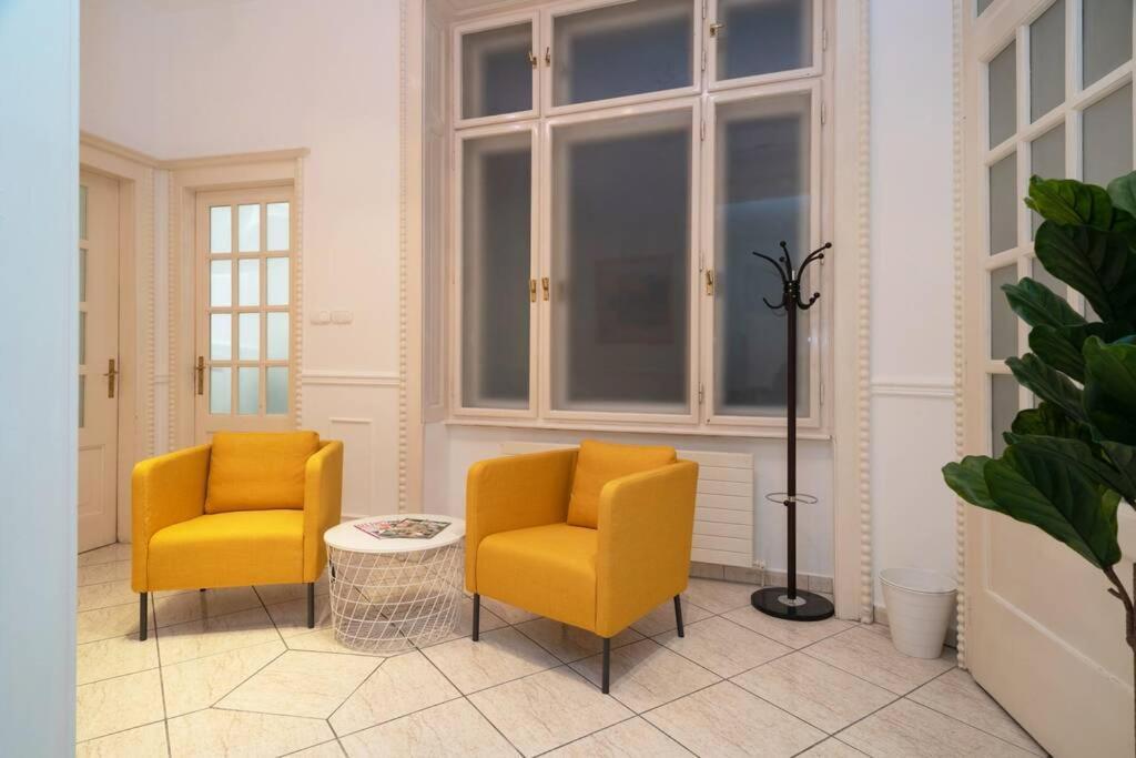 Best Located, 150 M2 5 Bedrooms Apt., Budapešť Exteriér fotografie