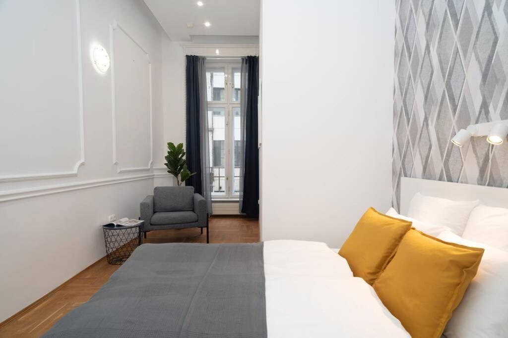 Best Located, 150 M2 5 Bedrooms Apt., Budapešť Exteriér fotografie